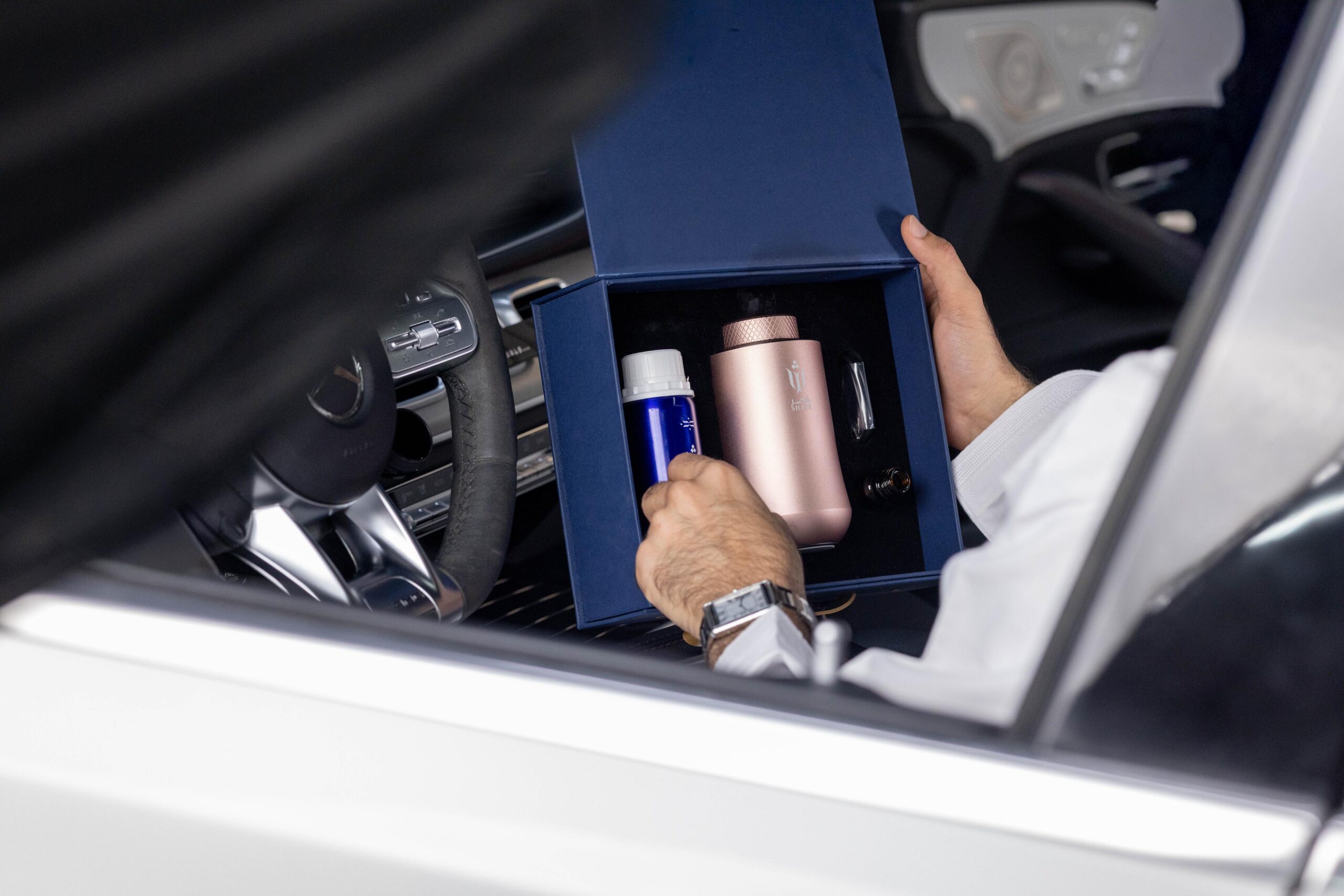 WhatsApp Image 2025-09-17 at 12.56.28_4f775de4 gift box - Image 2